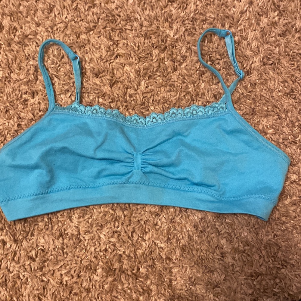 GIRLS SMALL BRAS! - Picture 5 of 9